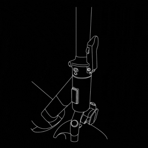 Folding the scooter